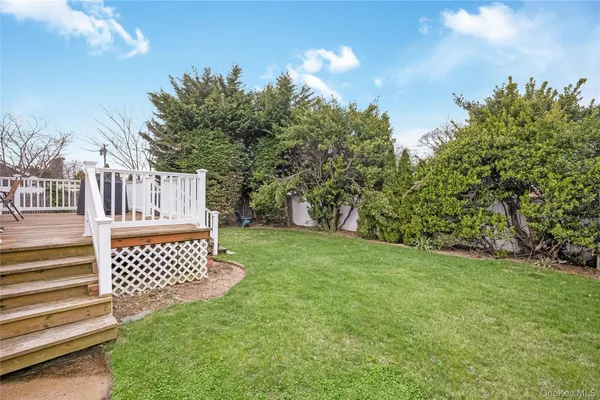 $729,900 | 2164 Willow Street, Wantagh, NY 11793