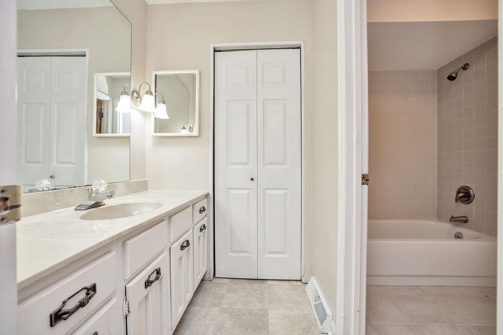 3647 Hopper Ridge Road Cincinnati, OH 45255 - Photo 26 of 44 Gallery Image 26