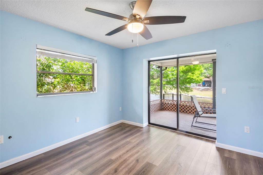 2529 Rustic Oak Court Sarasota, FL 34232 - Photo 11 of 26