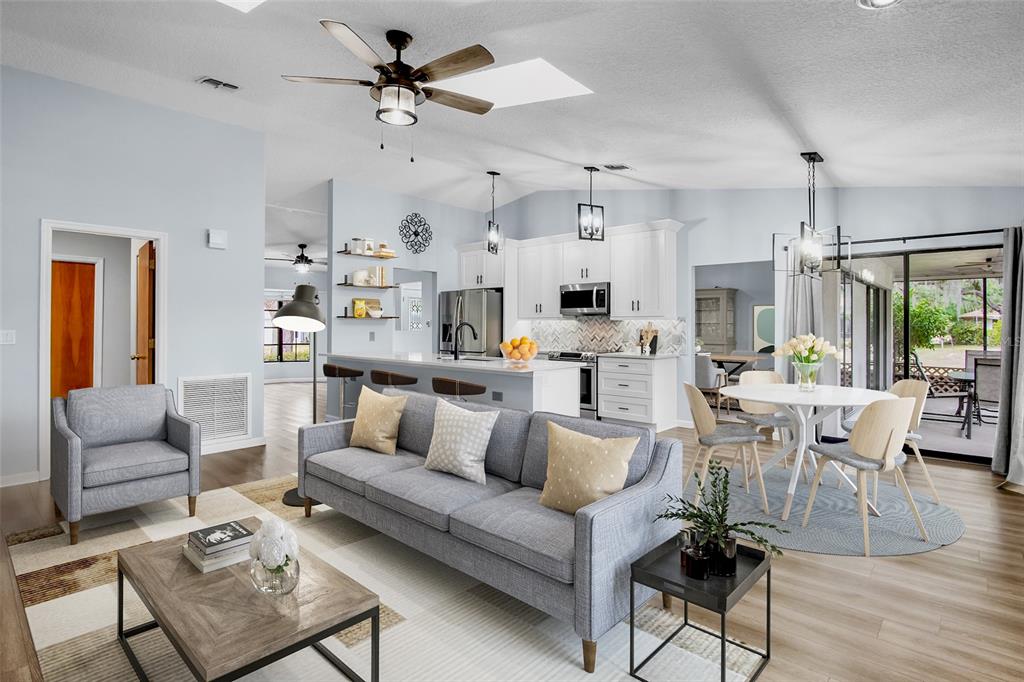 2529 Rustic Oak Court Sarasota, FL 34232 - Photo 2 of 26