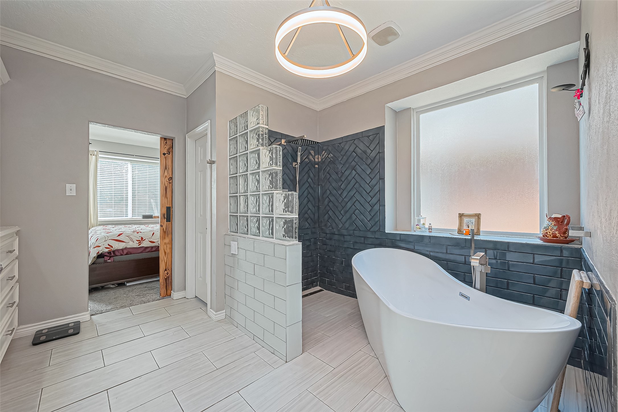 5803 Slashwood Lane Spring, TX 77379 - Photo 2 of 46 Beautiful Primary Bathroom!