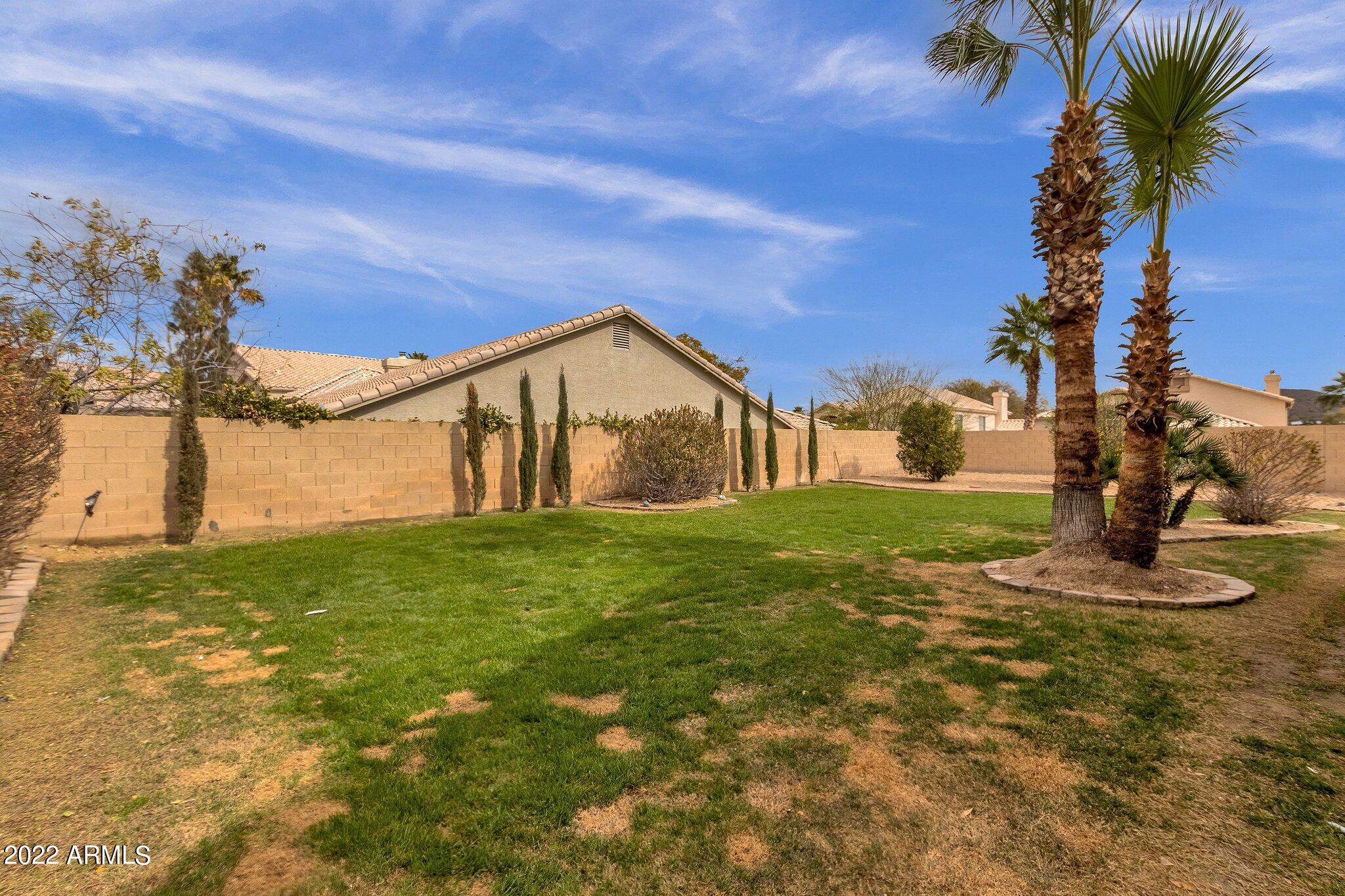 1712 East Hearn Road Phoenix, AZ 85022 - Photo 41 of 50 041_BACK YARD AREA