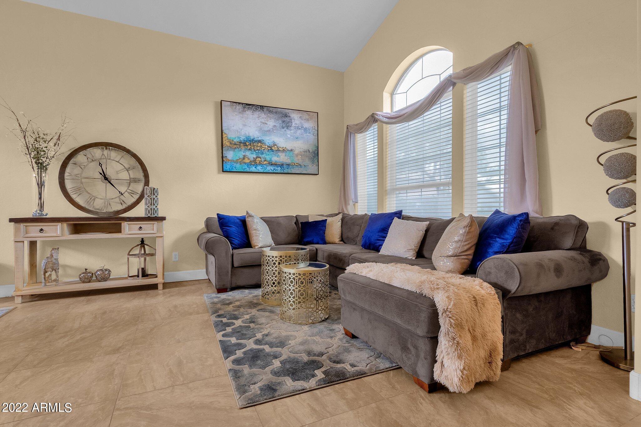 1712 East Hearn Road Phoenix, AZ 85022 - Photo 7 of 50 007_FAMILY ROOM AREA