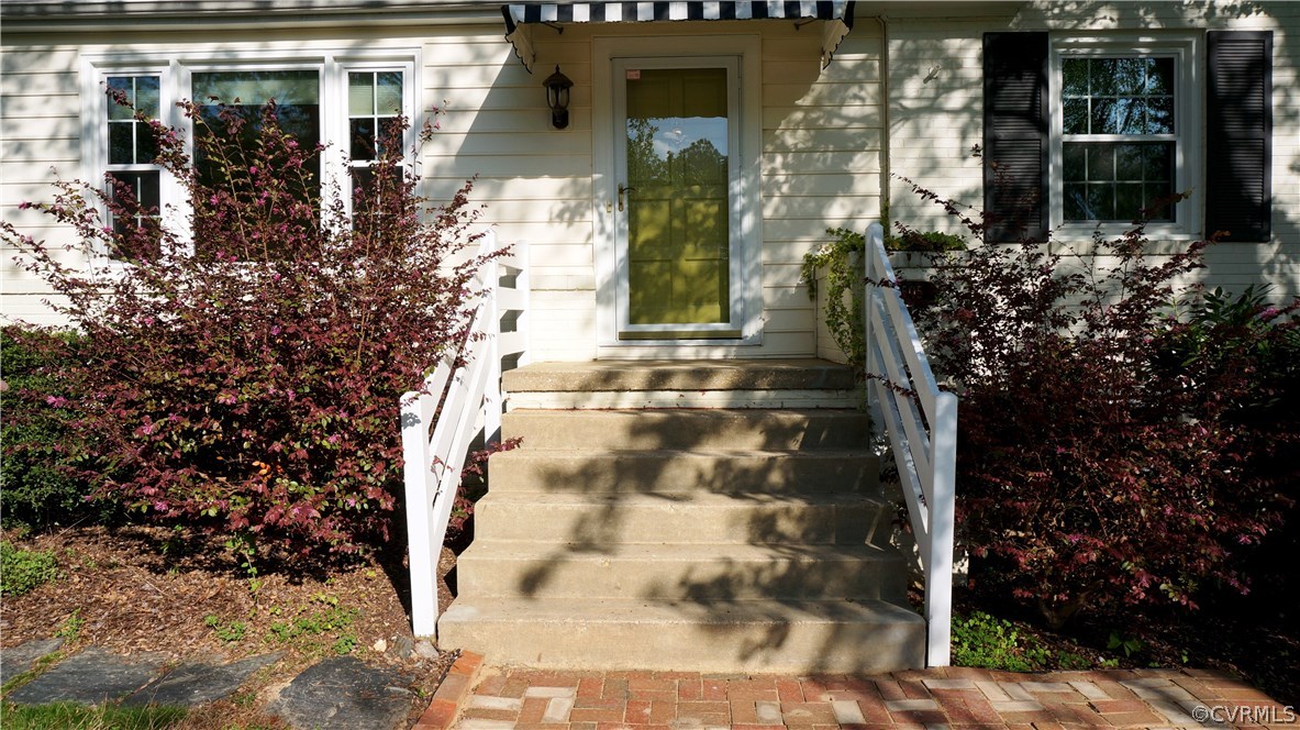 505 Ridgeley Lane Henrico, VA 23229 - Photo 8 of 33 Gallery Image 8