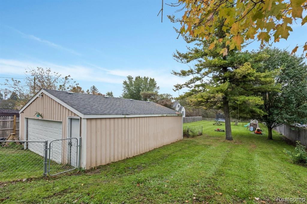 8512 Perry Road Atlas, MI 48411 - Photo 16 of 18