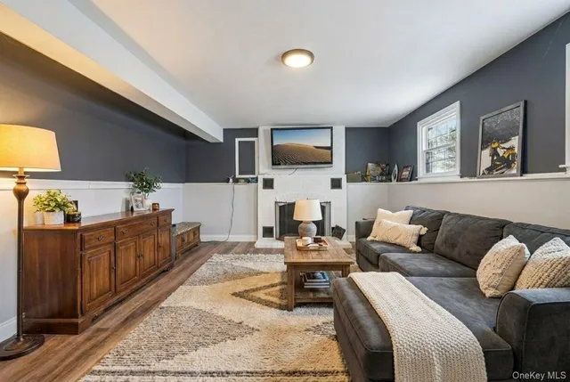 $450,000 | 54 Blossom Lane, Wallkill, NY 12589