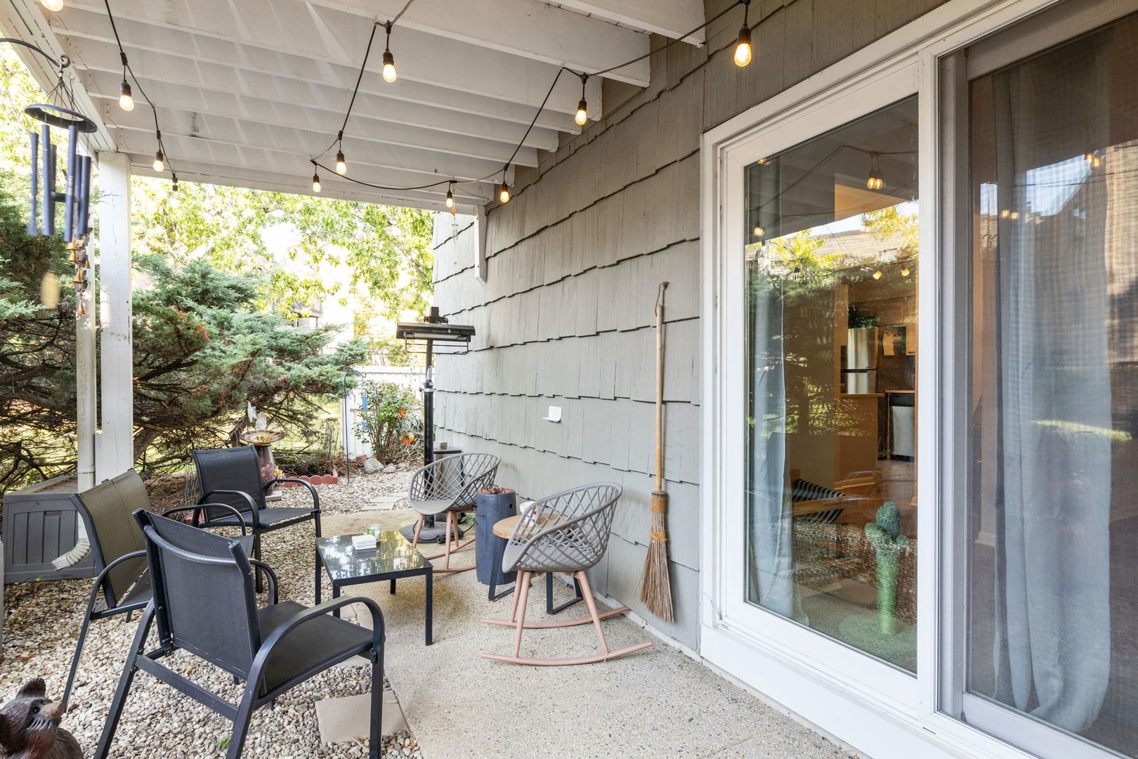 1420 Stonebridge Trail, Unit 13 Wheaton, IL 60189 - Photo 18 of 24 a outdoor space with lots of furniture and windows
