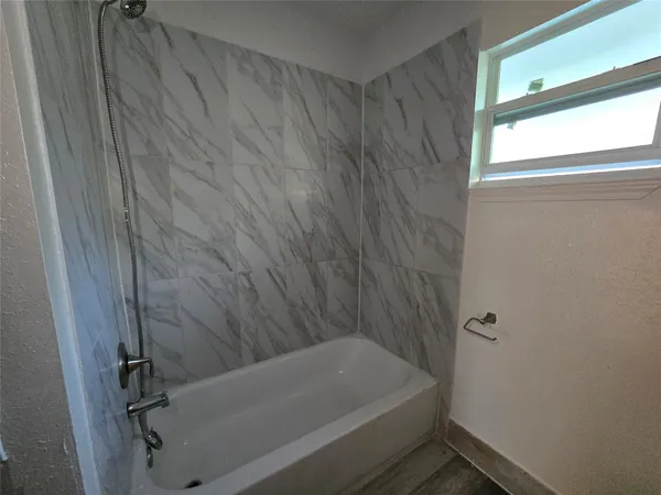 $1,500 | 19736 Dunbar Avenue, Humble, TX 77338