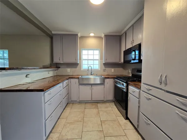 $1,500 | 19736 Dunbar Avenue, Humble, TX 77338