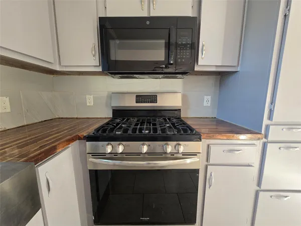 $1,500 | 19736 Dunbar Avenue, Humble, TX 77338