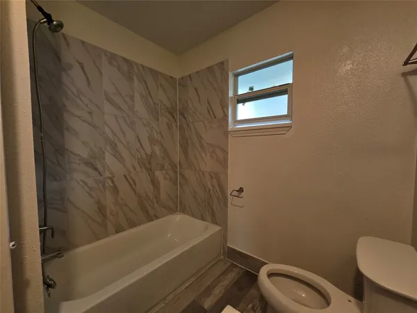 $1,500 | 19736 Dunbar Avenue, Humble, TX 77338