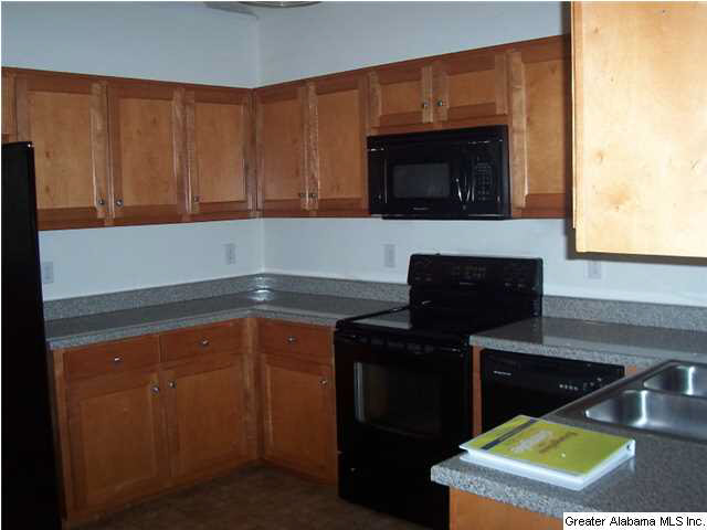 151 Hawk Pass Anniston, AL 36207 - Photo 4 of 36