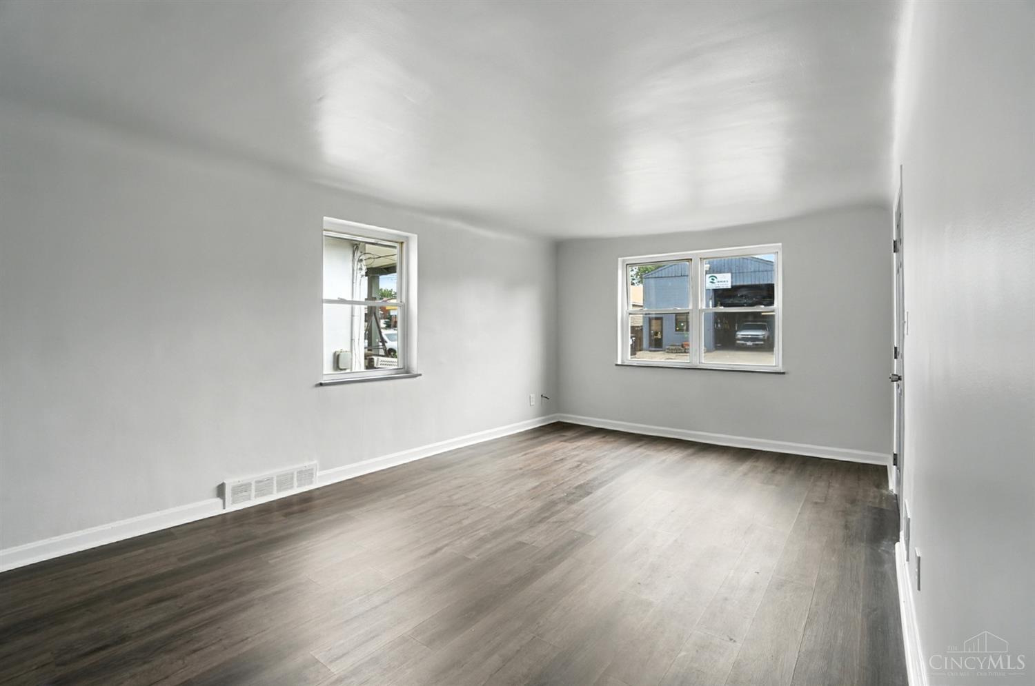 20 Clark Road Reading, OH 45215 - Photo 6 of 80 Gallery Image 6