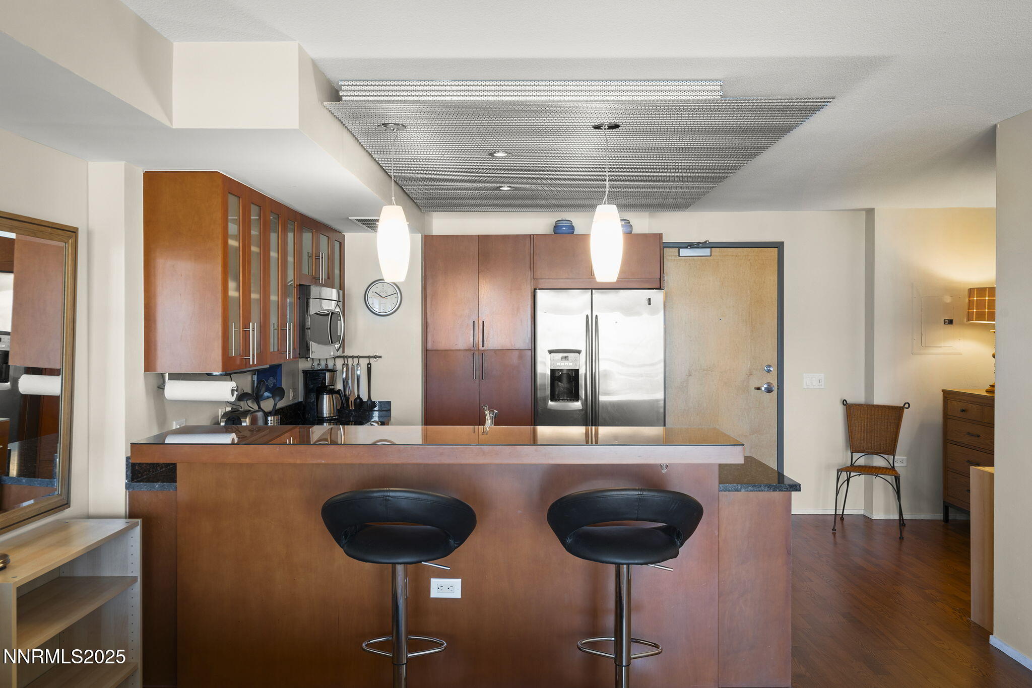 255 North Sierra Street, Unit 1613 Reno, NV 89501 - Photo 4 of 28 11-web-or-mls-_DSC9266