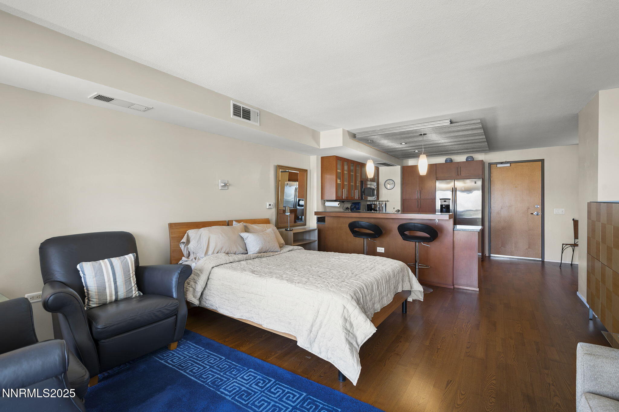 255 North Sierra Street, Unit 1613 Reno, NV 89501 - Photo 6 of 28 13-web-or-mls-_DSC9275