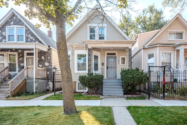 $297,000 | 7836 South St Lawrence Avenue, Chicago, IL 60619