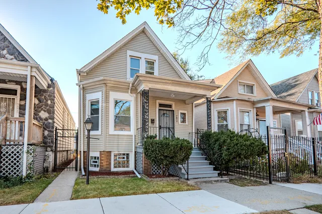 $297,000 | 7836 South St Lawrence Avenue, Chicago, IL 60619