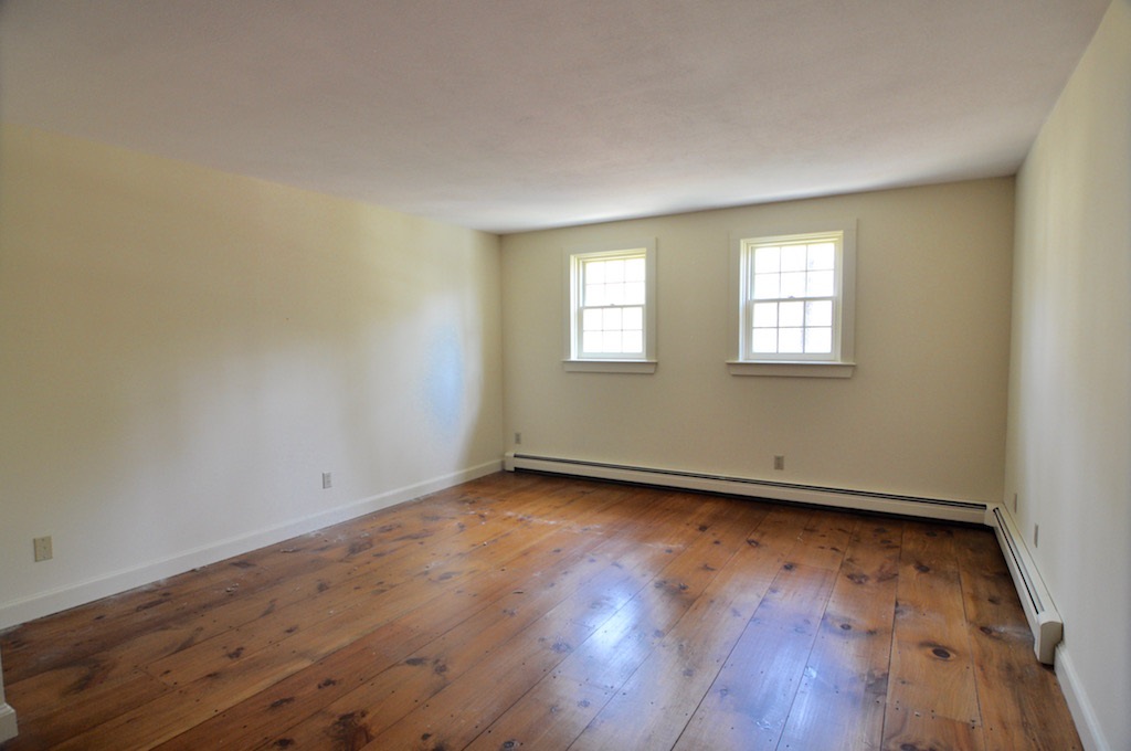 18 Colonial Way Exeter, NH 03833 - Photo 11 of 12 Gallery Image 11