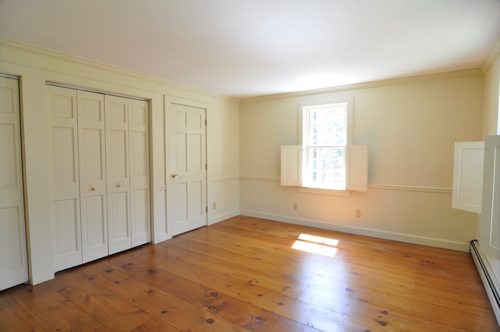 18 Colonial Way Exeter, NH 03833 - Photo 10 of 12 Gallery Image 10
