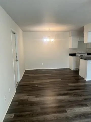 $1,675 | 532 Canary Lane, Red Oak, TX 75154