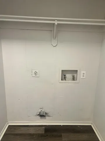 $1,675 | 532 Canary Lane, Red Oak, TX 75154