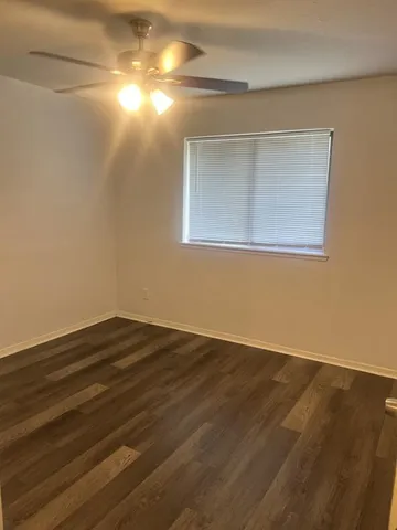 $1,675 | 532 Canary Lane, Red Oak, TX 75154