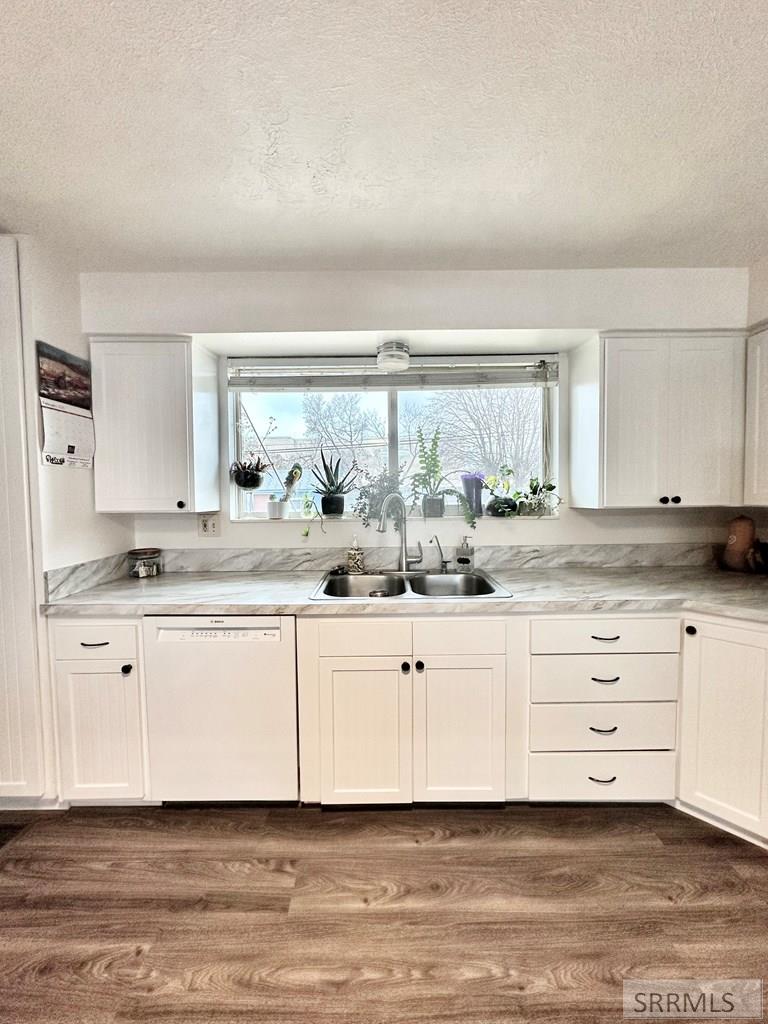 1820 Falcon Drive Ammon, ID 83406 - Photo 16 of 26