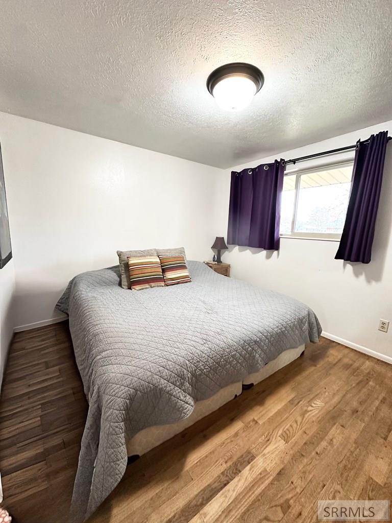 1820 Falcon Drive Ammon, ID 83406 - Photo 5 of 26