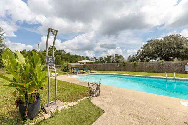 $293,000 | 5078 Santa Gertrudas Drive, Milton, FL 32583