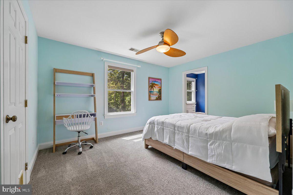 13121 Esworthy Road North Potomac, MD 20878 - Photo 24 of 65 Bedroom #2 with Ensuite Bath