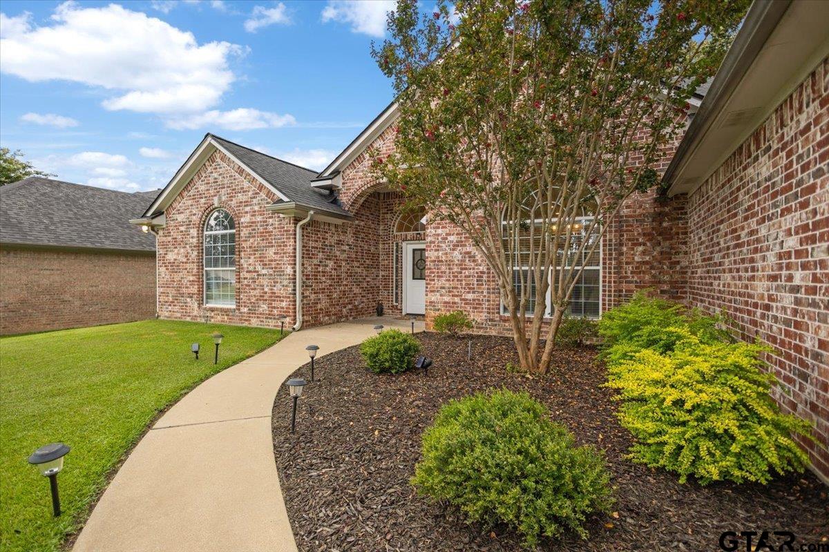 305 Bridgers Hill Road Longview, TX 75604 - Photo 3 of 47