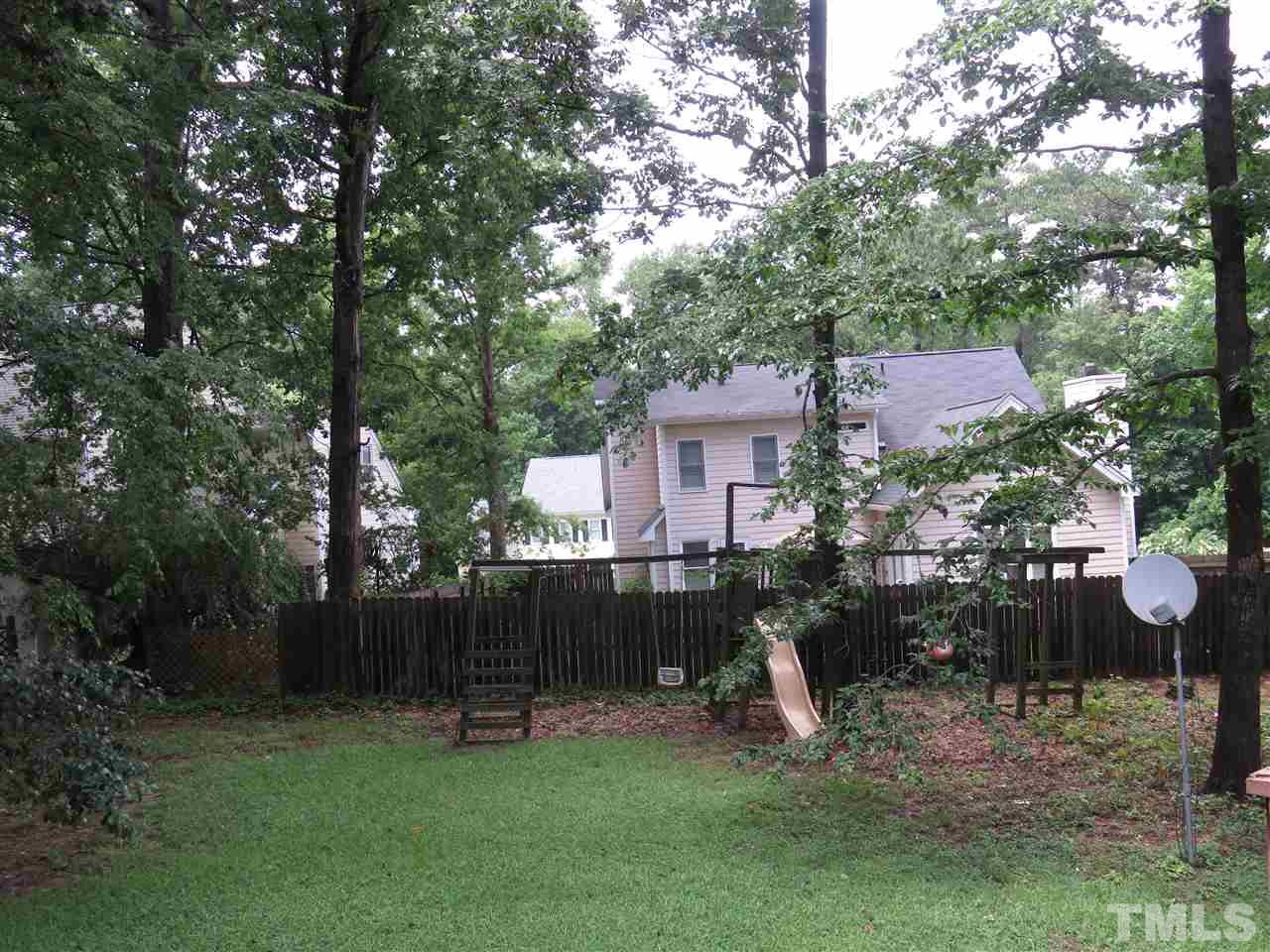 2521 Holbrook Court Raleigh, NC 27604 - Photo 5 of 30