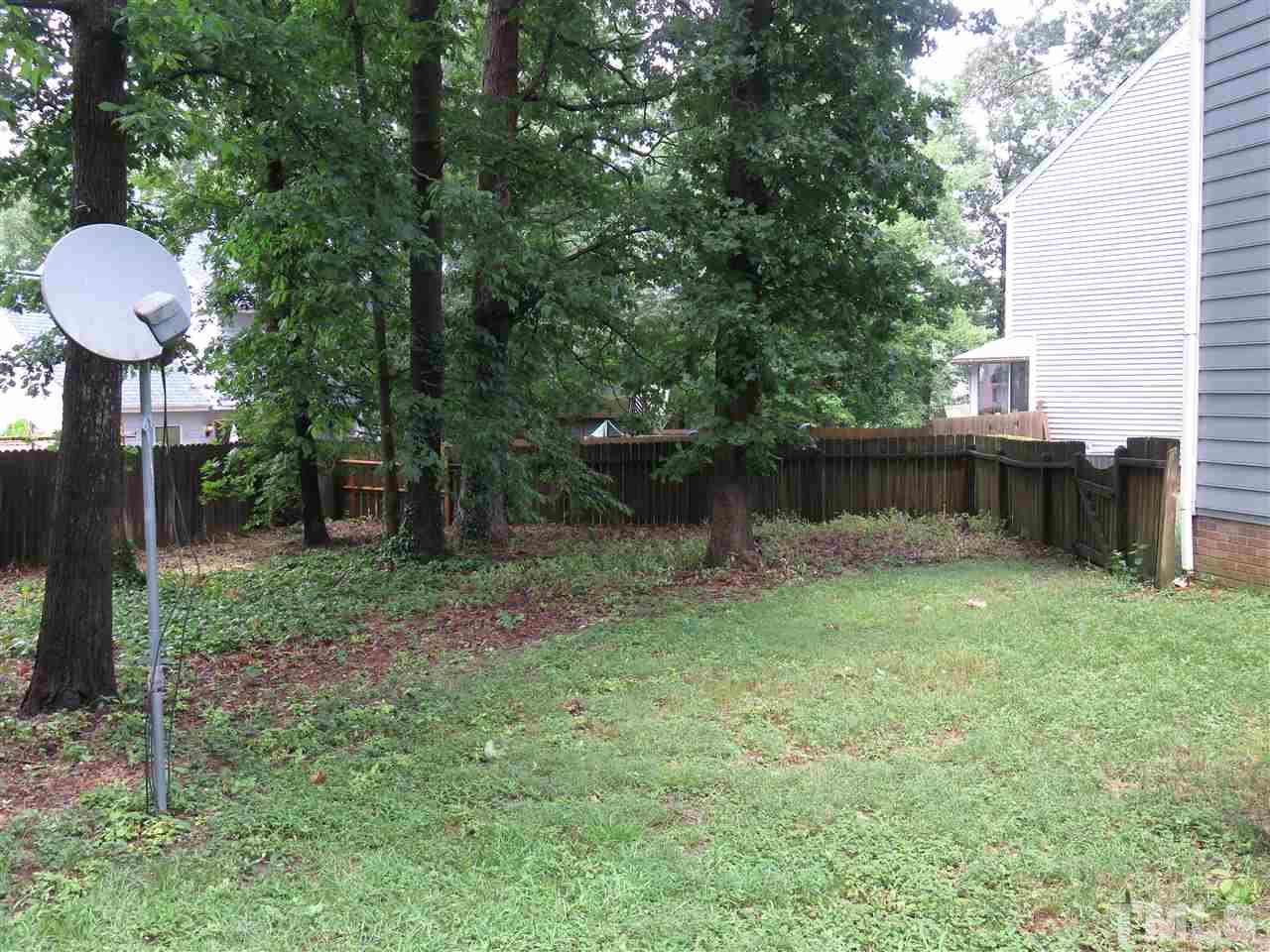 2521 Holbrook Court Raleigh, NC 27604 - Photo 6 of 30