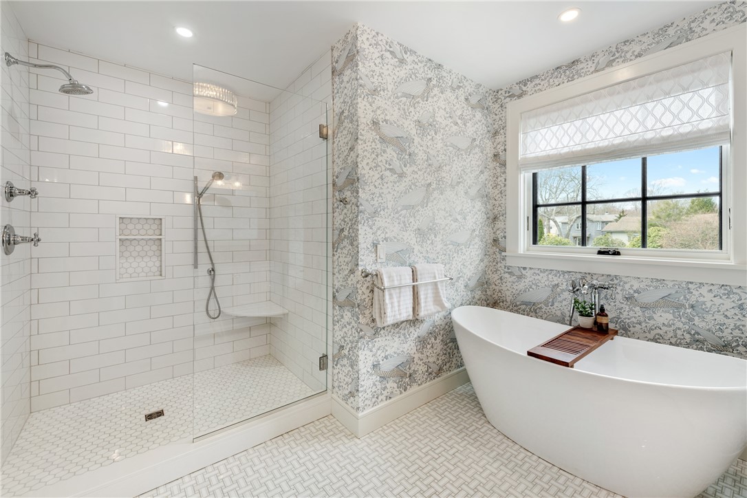 30 Walcott Avenue Jamestown, RI 02835 - Photo 25 of 50 Ensuite Guest Bath