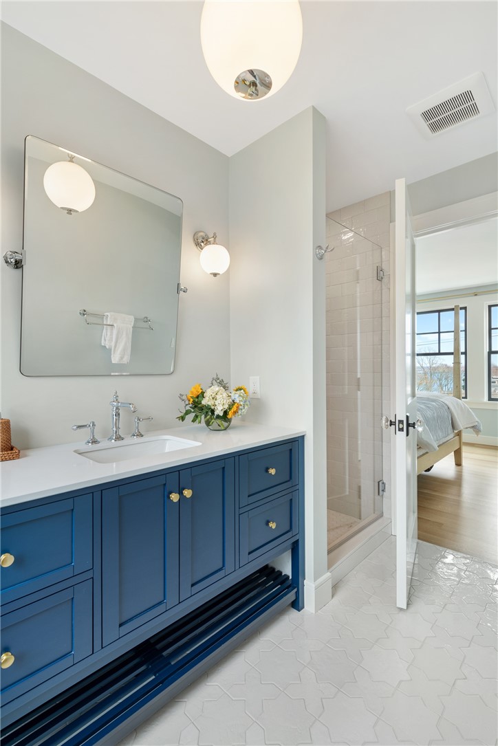 30 Walcott Avenue Jamestown, RI 02835 - Photo 27 of 50 Ensuite Guest Bath