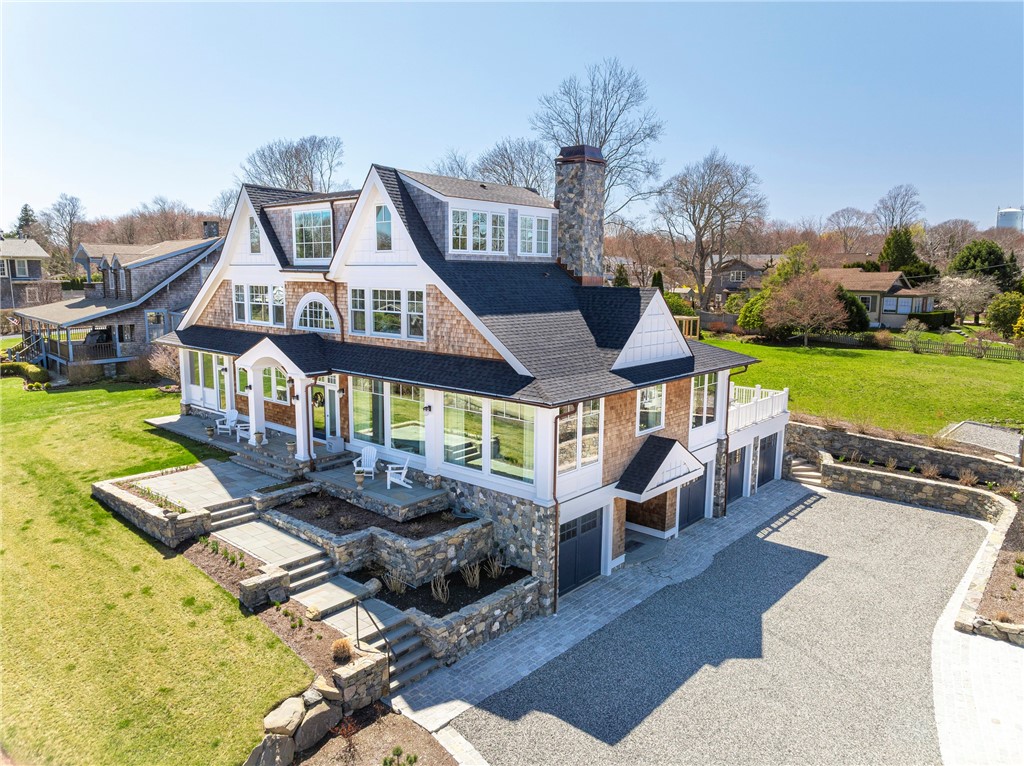 30 Walcott Avenue Jamestown, RI 02835 - Photo 4 of 50 4 Car Garage