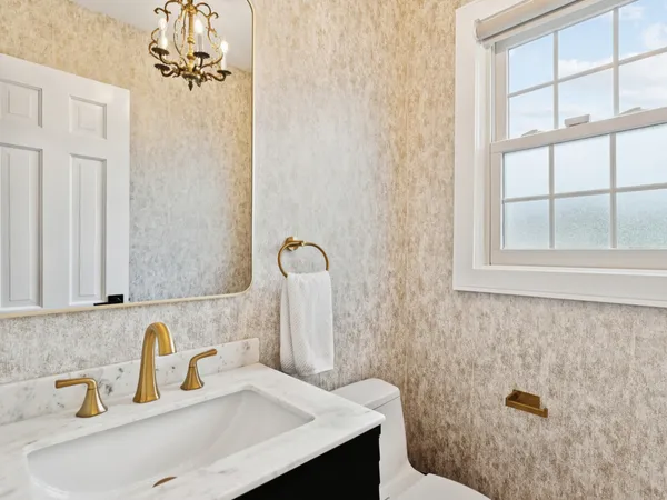 $1,100,000 | 2870 Beckwith Court, Northbrook, IL 60062