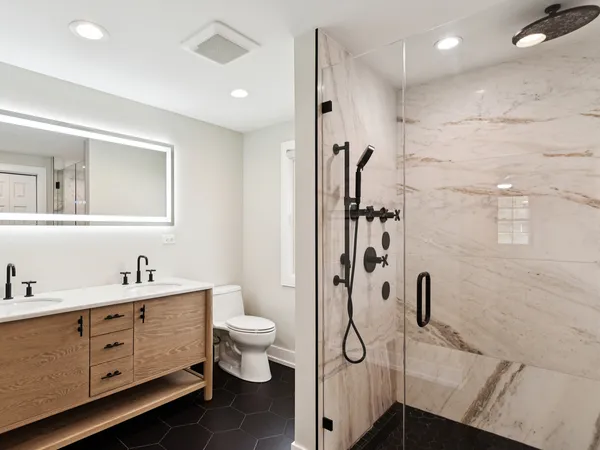 $1,100,000 | 2870 Beckwith Court, Northbrook, IL 60062