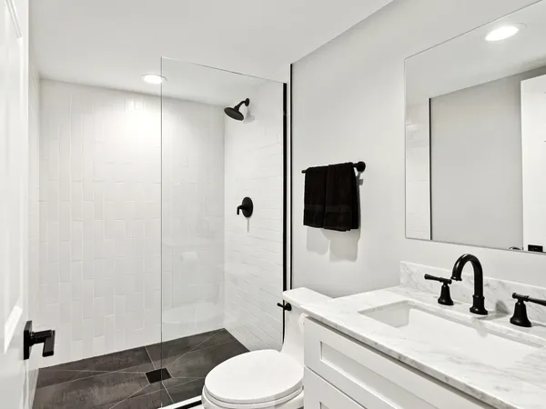$1,100,000 | 2870 Beckwith Court, Northbrook, IL 60062