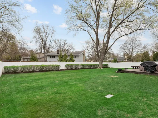 $1,100,000 | 2870 Beckwith Court, Northbrook, IL 60062