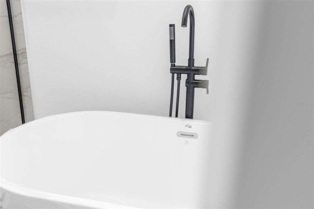 3172 Southwest 137th Loop Ocala, FL 34473 - Photo 25 of 38 a close up of a sink