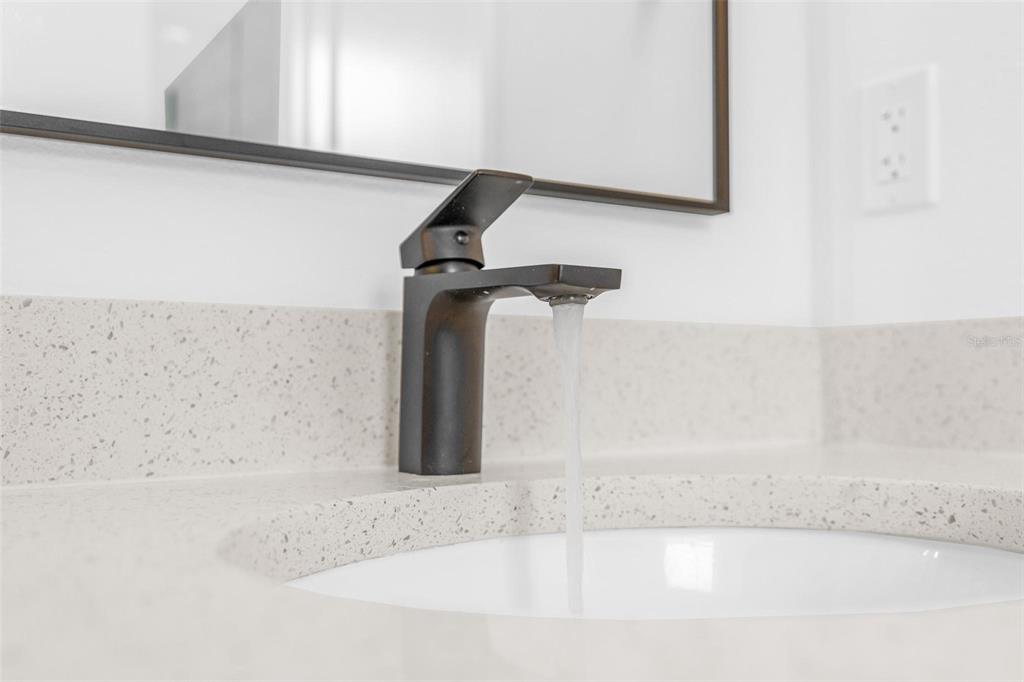 3172 Southwest 137th Loop Ocala, FL 34473 - Photo 27 of 38 a bathroom with a bathtub