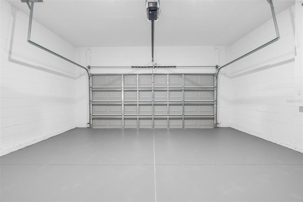 3172 Southwest 137th Loop Ocala, FL 34473 - Photo 28 of 38 a view of an empty walk in closet