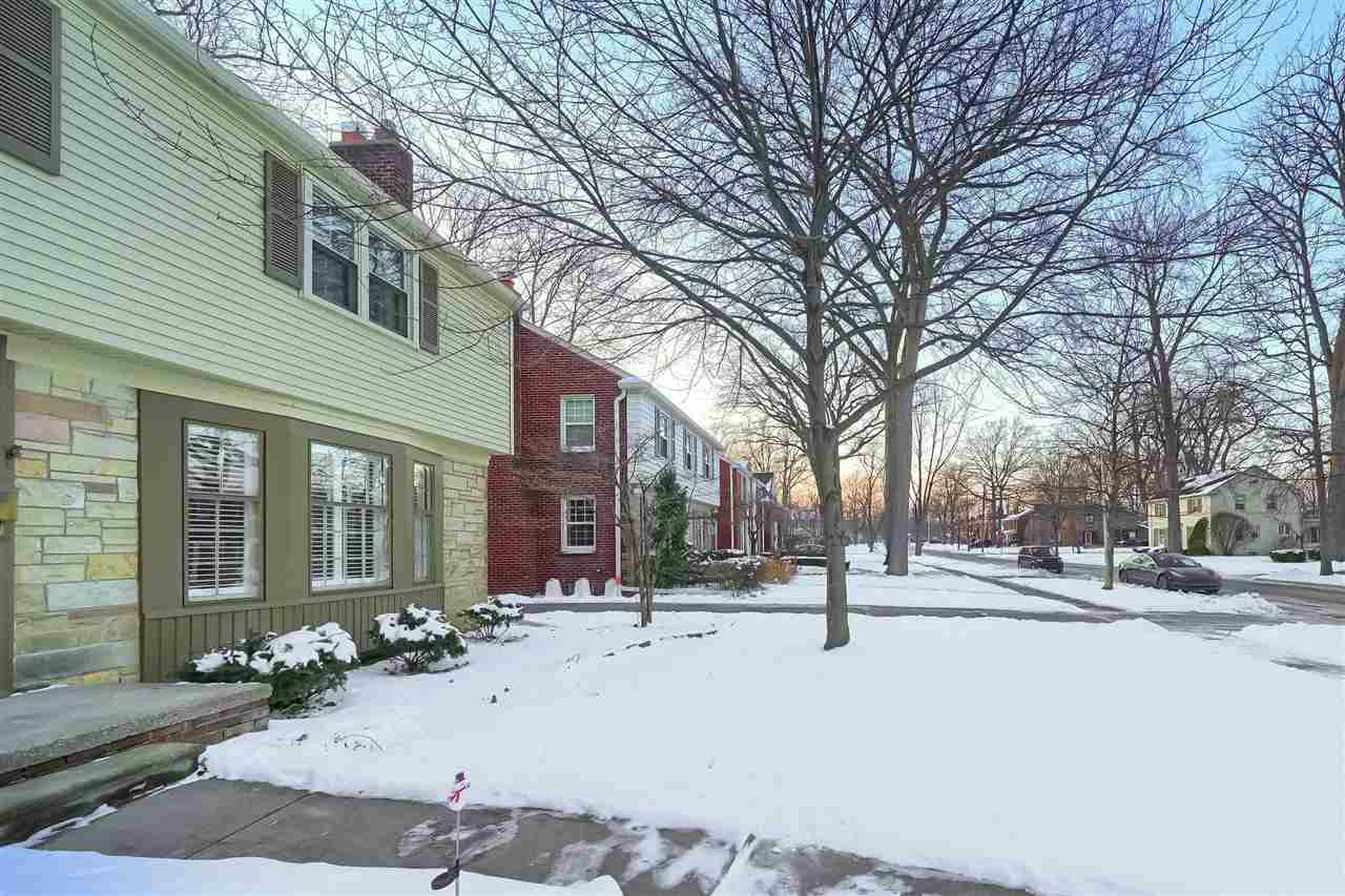 1861 Broadstone Road Grosse Pointe, MI 48236 - Photo 47 of 59 50065770-46.JPG