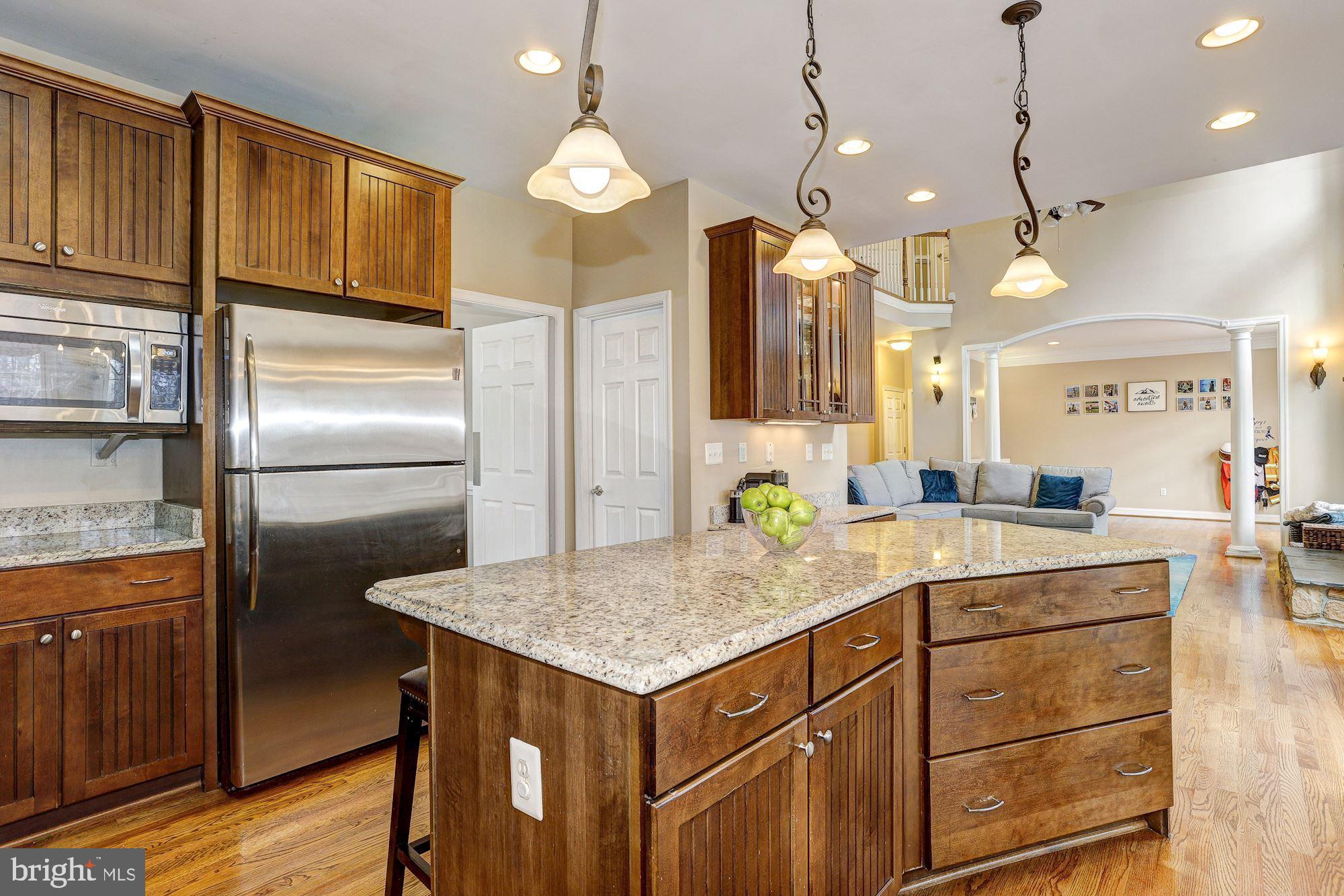 8055 High Castle Road Ellicott City, MD 21043 - Photo 12 of 48 Granite Counters