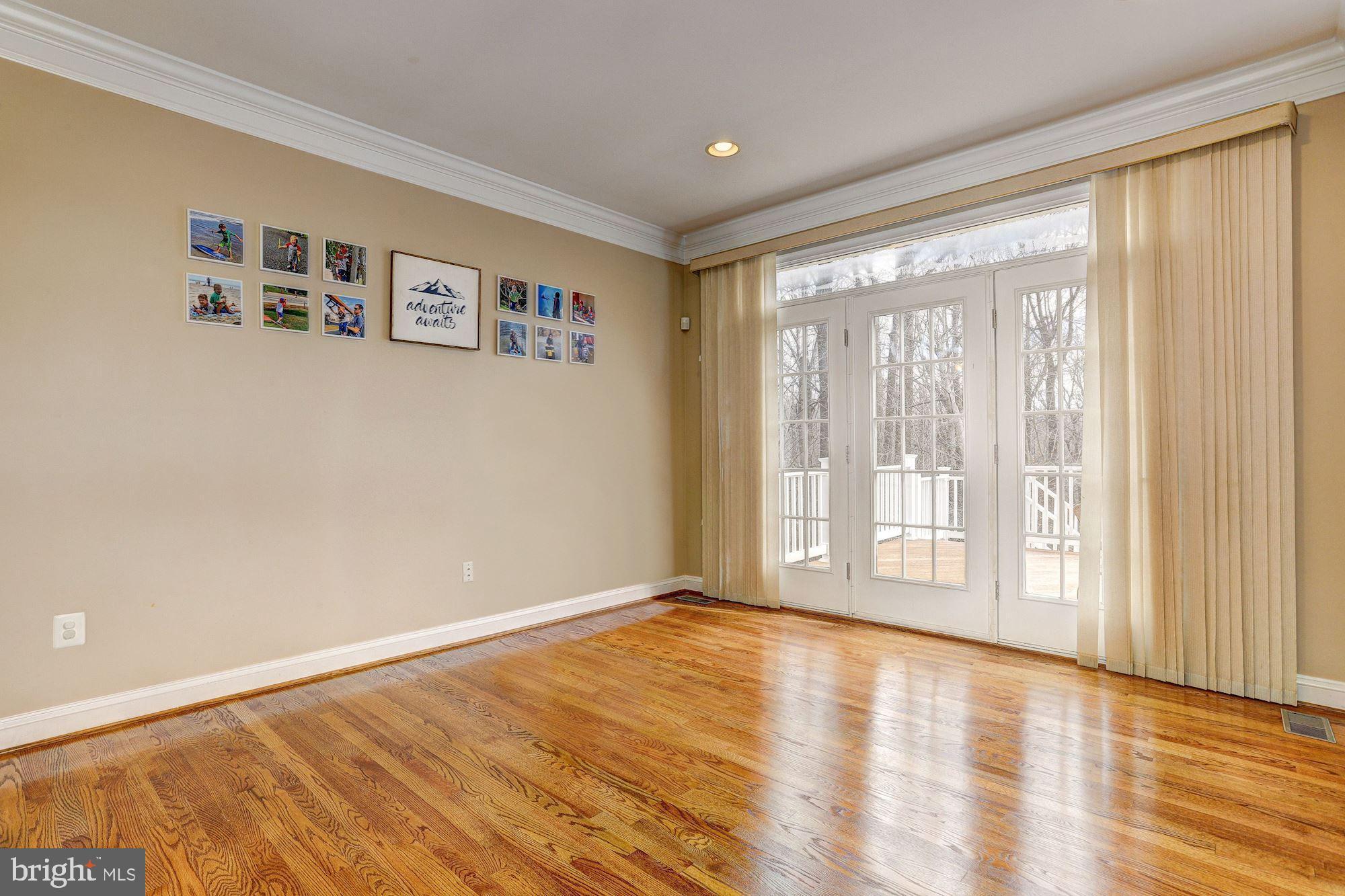 8055 High Castle Road Ellicott City, MD 21043 - Photo 20 of 48 Den | Study