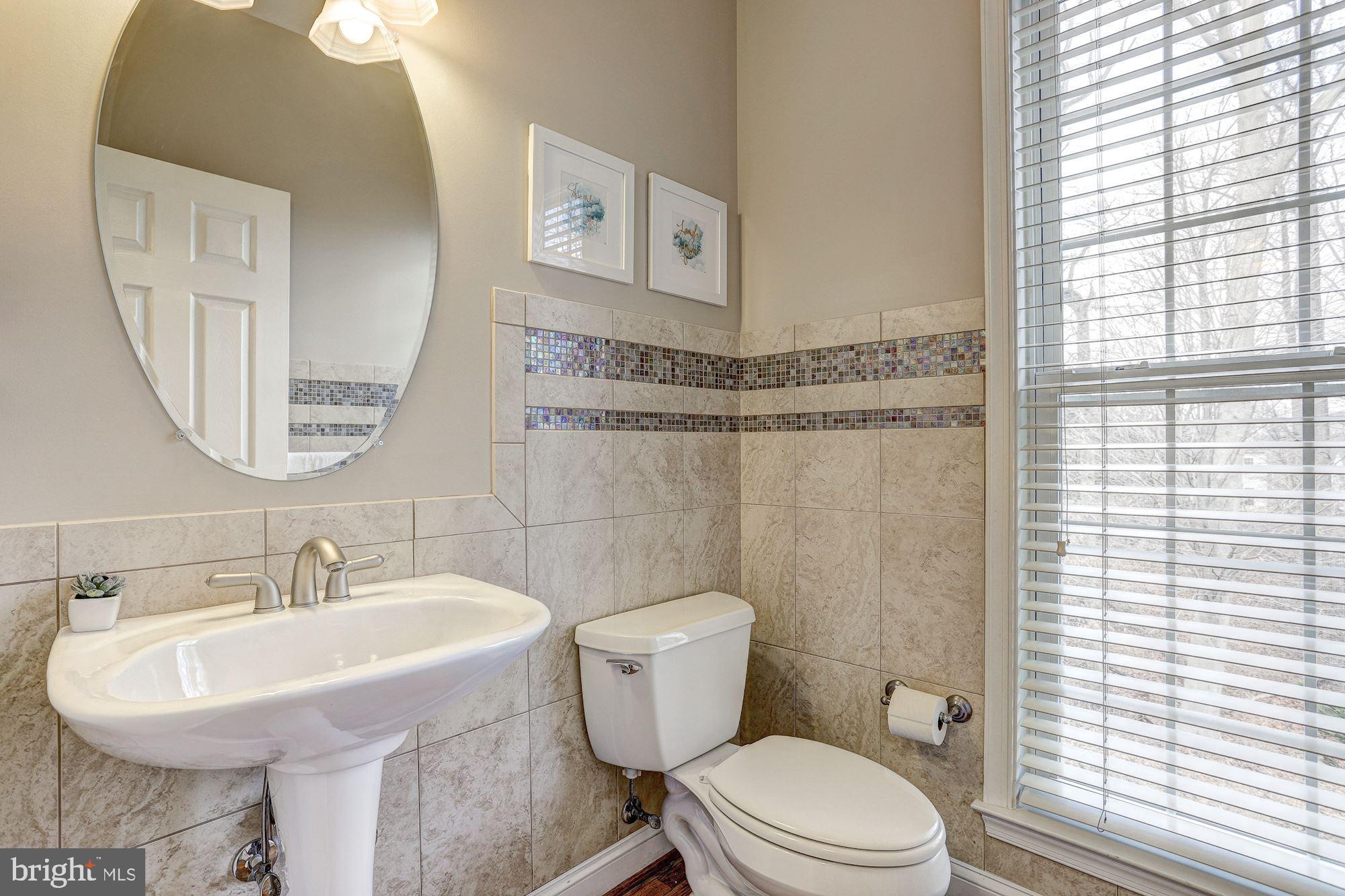 8055 High Castle Road Ellicott City, MD 21043 - Photo 22 of 48 Powder Room