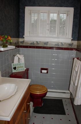 3850 Darlington Road Southwest Roanoke, VA 24018 - Photo 16 of 31 Master Bath