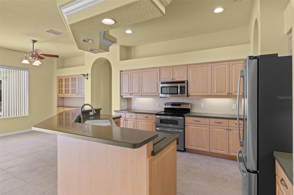 10130 Lazy Days Court Weeki Wachee, FL 34613 - Photo 23 of 85