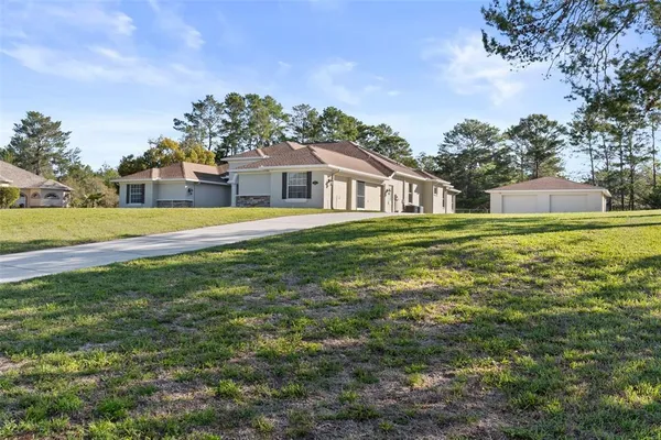 $750,000 | 10130 Lazy Days Court, Weeki Wachee, FL 34613